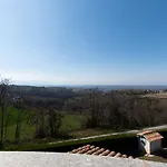 In Langa Вилла Belvedere Langhe