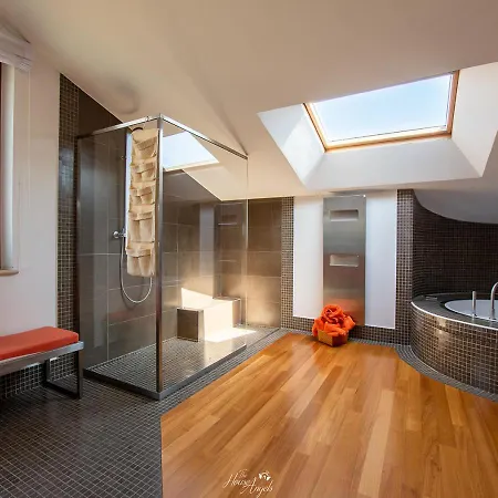 In Langa Vila Belvedere Langhe