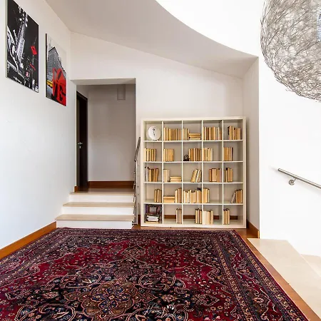 In Langa Villa *