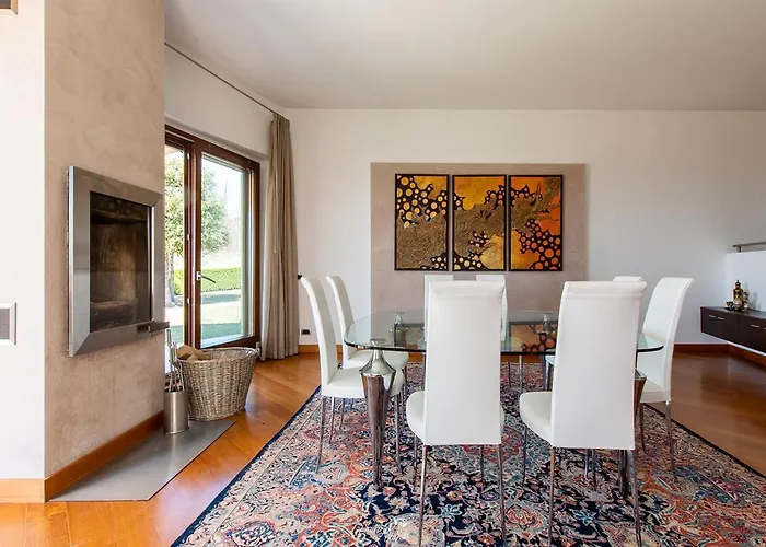 Villa In Langa Belvedere Langhe